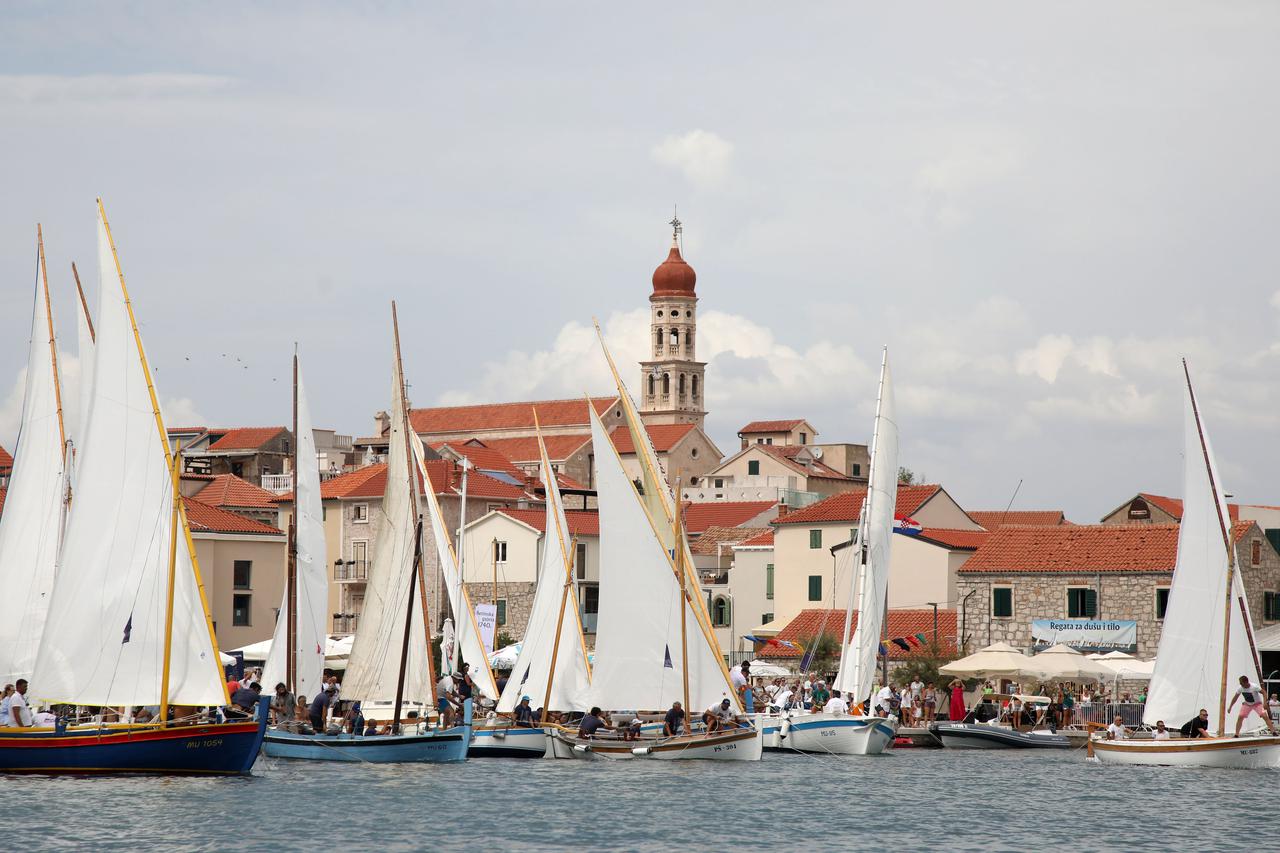 U Betini održana 22. regata Za dušu i tilo