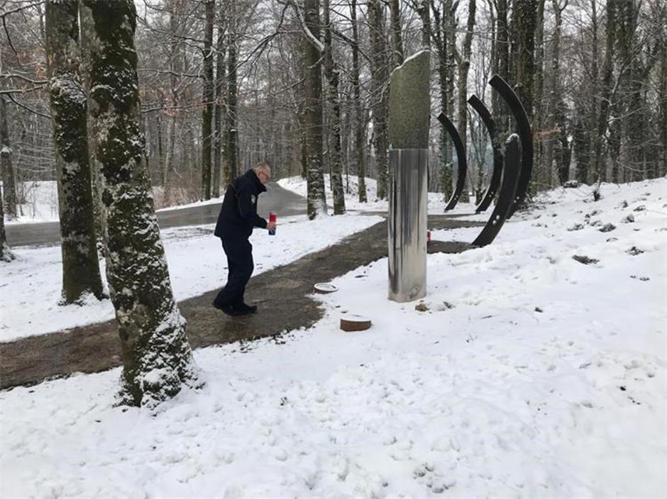 Božinović odao počast redarstveniku Josipu Joviću