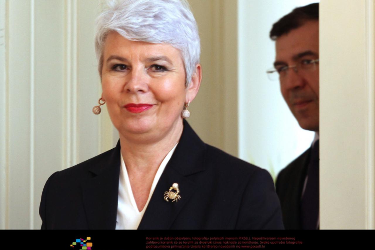'17.03.2011. Markov trg,Zagreb -  Predsjednica Vlade RH Jadranka Kosor govorila je danas na konferenciji za tisak o novim investicijskim projektima Photo: Patrik Macek/PIXSELL'