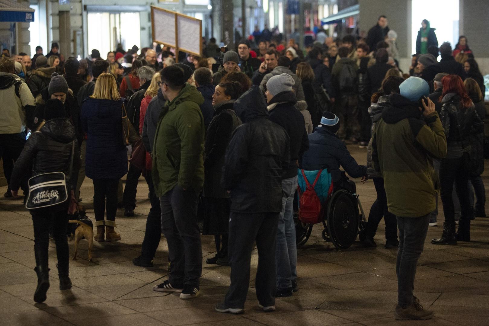 U Rijeci se održao mirni prosvjed simboličnog naziva "Zapali za Huanita, zapali za pravosuđe"