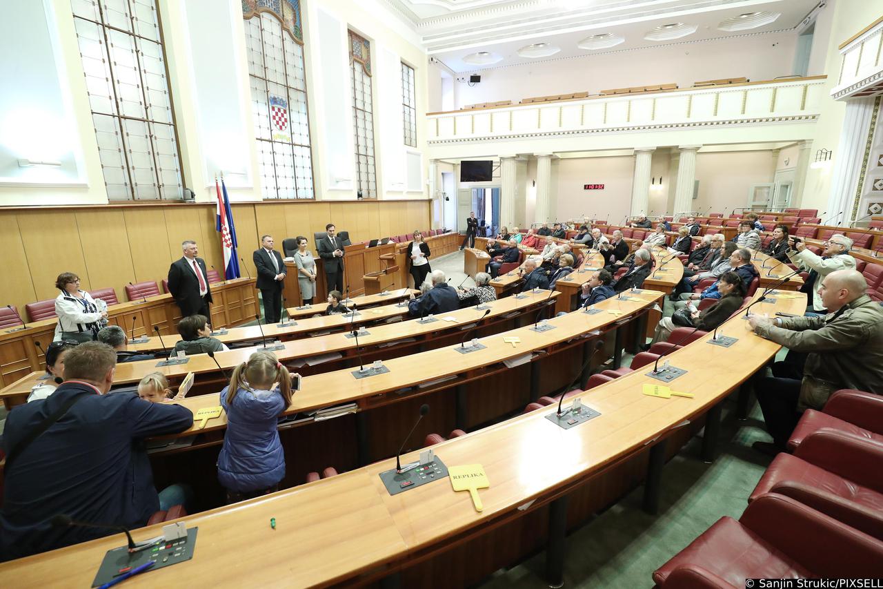 Zagreb: Sabor je gra?anima svoja vrata i ove godine otvorio na Dan neovisnosti Republike Hrvatske