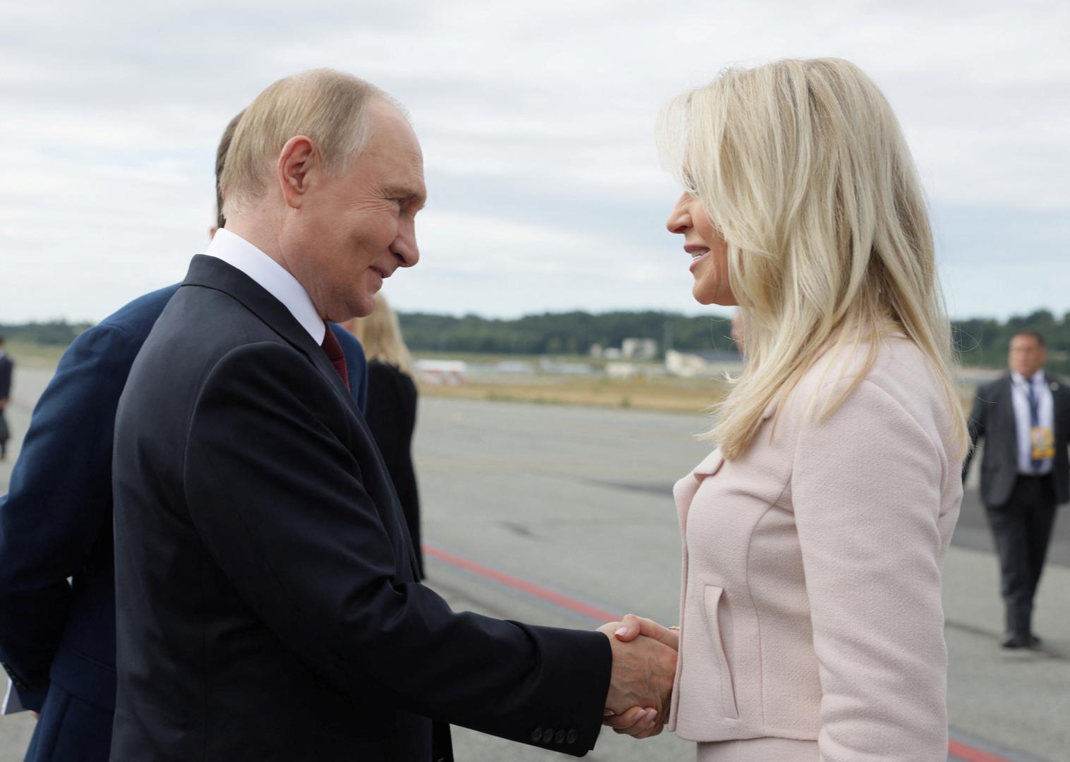 Preostaje nekoliko točaka prijepora, no postignut je određen napredak, nastavio je Trump, zaključivši da „nema dogovora dok nema dogovora”. 