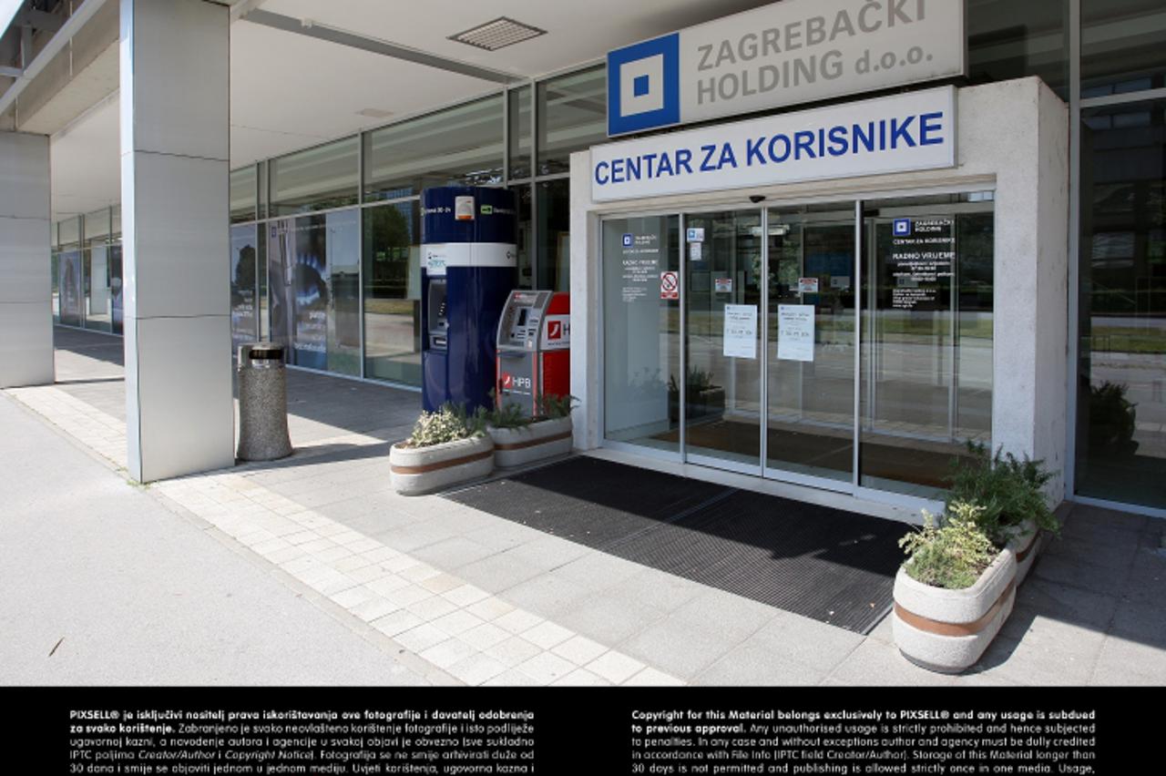 '17.08.2013., Zagreb - Upravna zgrada Zagrebackog Holdinga u ulici grada Vukovara 41.  Photo: Borna Filic/PIXSELL'