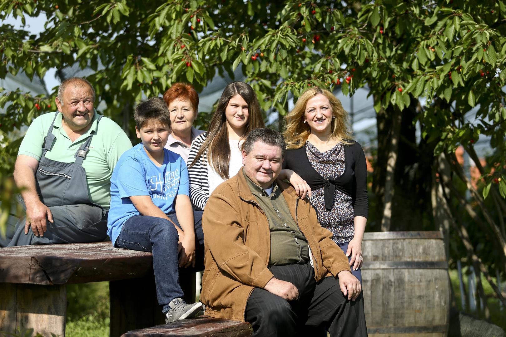Tomislav Špiček s obitelji