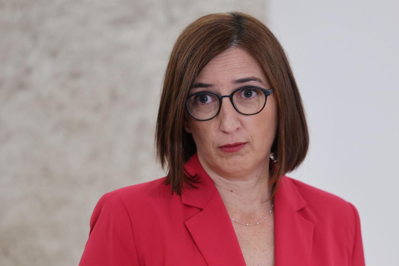 Zagreb: Vujčić i Švaljek dali izjave nakon sjednice Odbora za financije i državni proračun