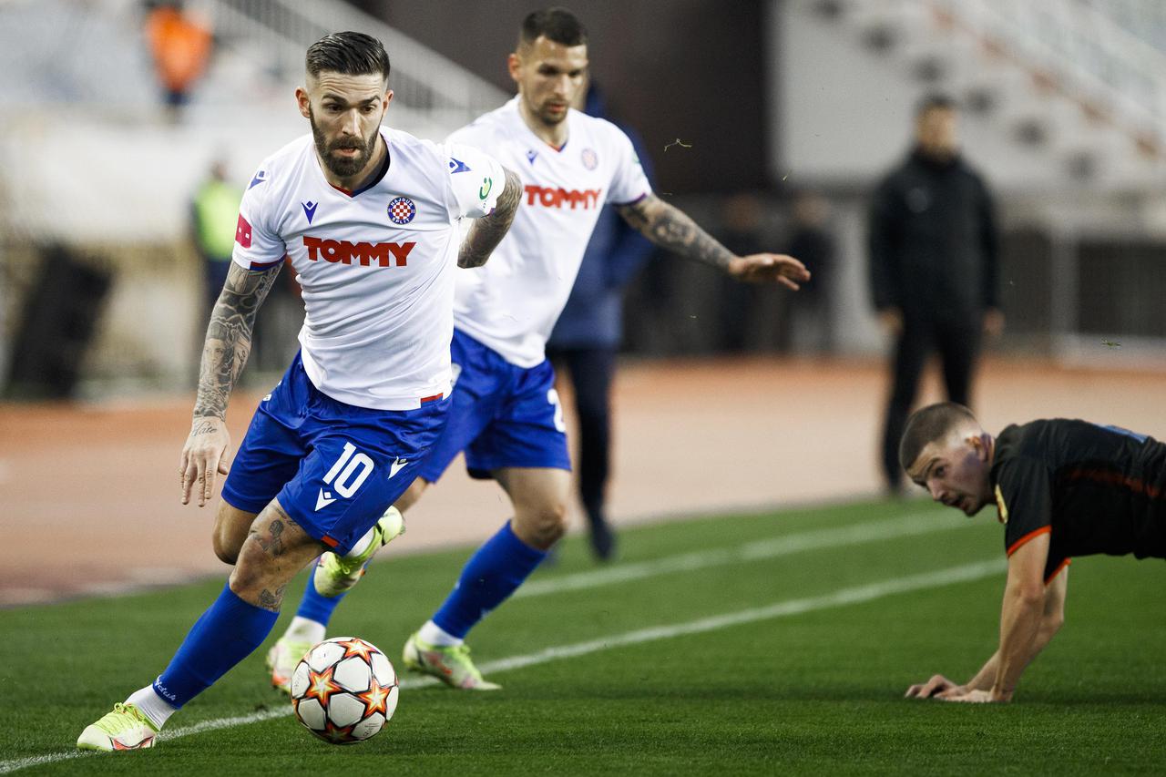 Nogometaši Hajduka prvi su finalisti SuperSport Hrvatskog kupa nakon što su na svom Poljudu svladali Goricu 