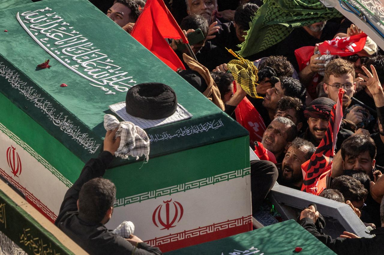 storyeditor/2026-07-10/2026-07-09T153734Z_491583243_RC2CAMAZQGGC_RTRMADP_3_IRAN-CRISIS-KHAMENEI.JPG