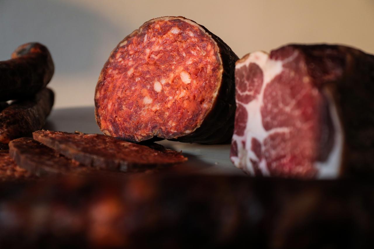 Suhomesnati proizvodi