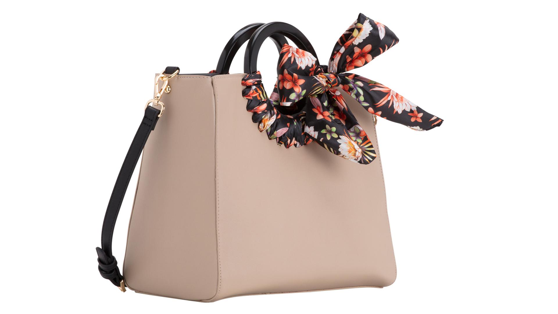 Carpisa 299 kn, 20% na novu kolekciju