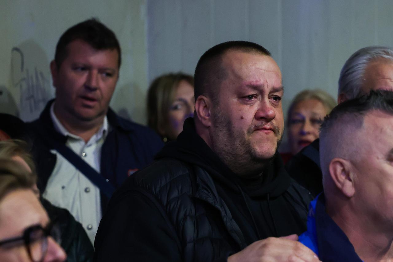 Sarajevo: Sin Halida Bešlića, Dino odao je počast svome ocu