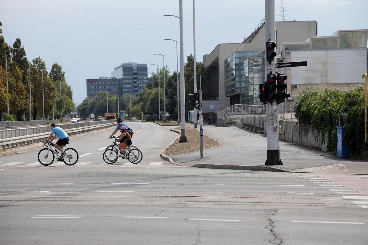 Zagreb: Od danas je uspostavljen redovan promet u zoni Vjesnika 