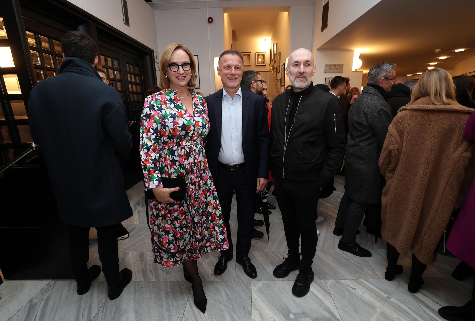 Opisujući svog supruga rekla je kako ga je oduvijek zanimala politika i uvijek je znao što hoće i znao je to objasniti.