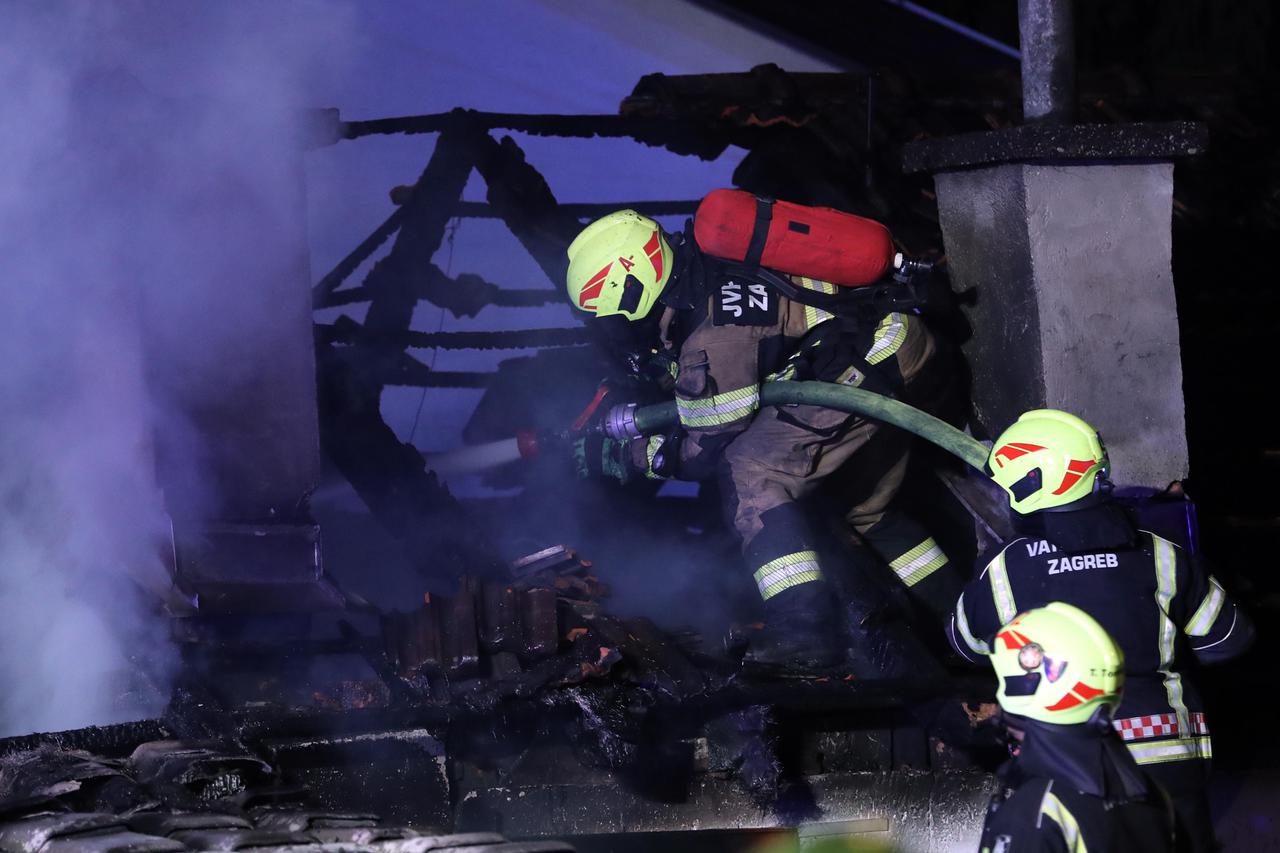 Zagreb: U Miramarskoj planuo požar na obiteljskoj kući