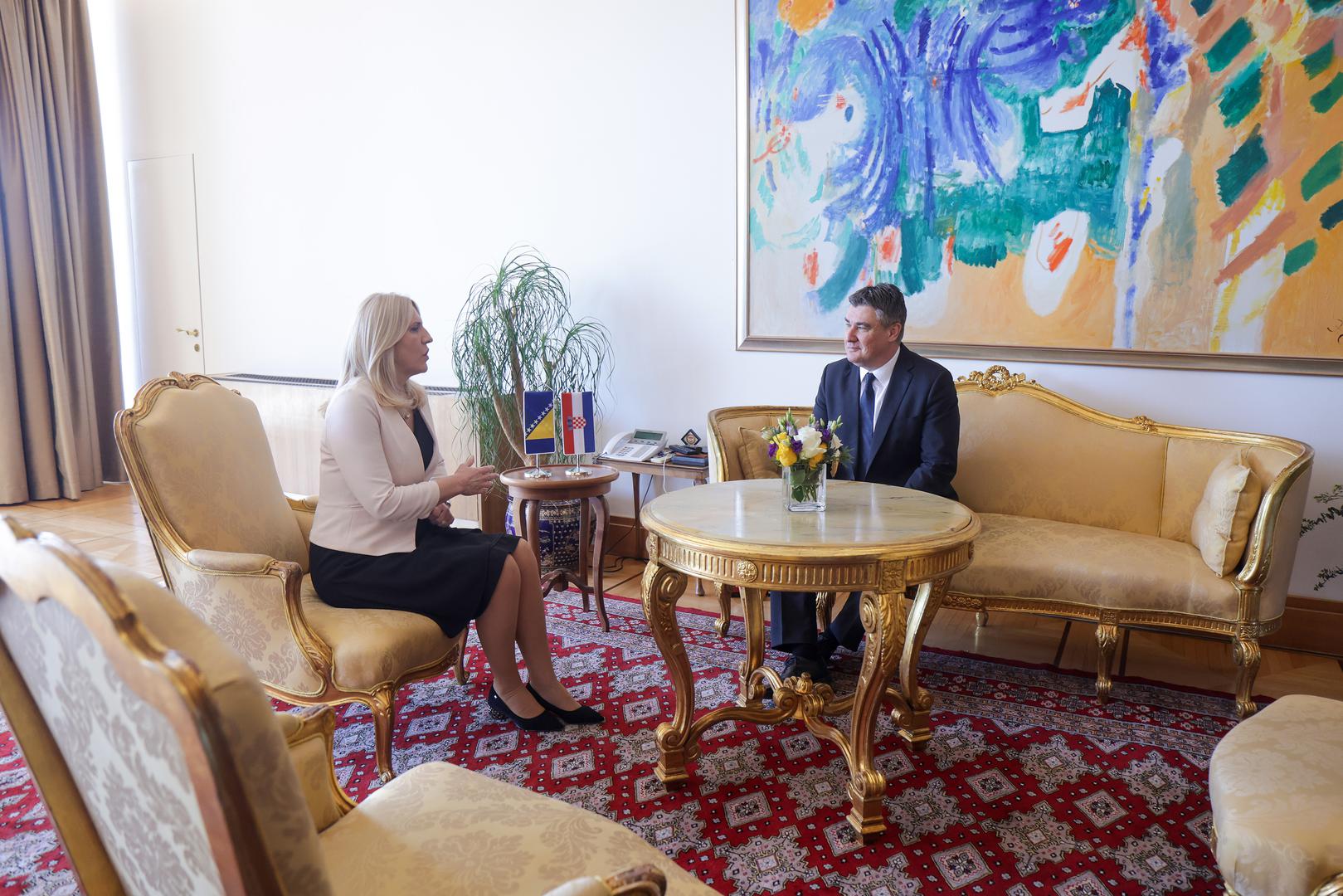 16.03.2023., Ured predsjednika Republike Hrvatske, Zagreb - Predsjednik Republike Hrvatske Zoran Milanovic docekao je predsjedateljicu Predsjednistva Bosne i Hercegovine Zeljku Cvijanovic. Photo: Luka Stanzl/PIXSELL