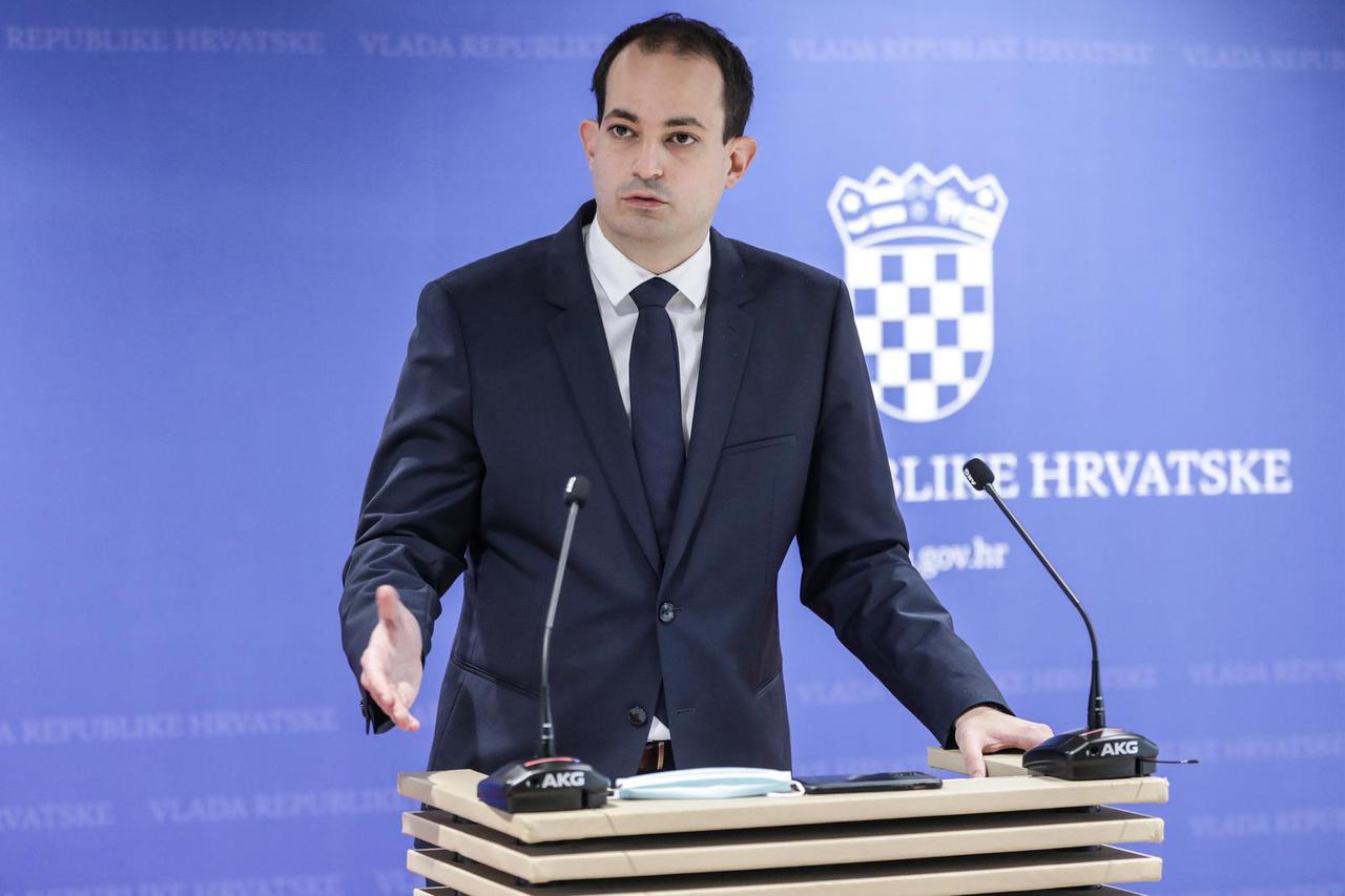 Zagreb: Ministar pravosuđa Ivan Malenica dao je  izjavu novinarima