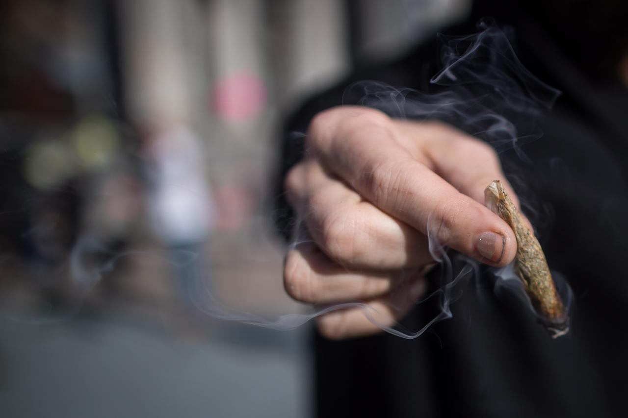 U Kanadi krenula legalna prodaja proizvoda marihuane