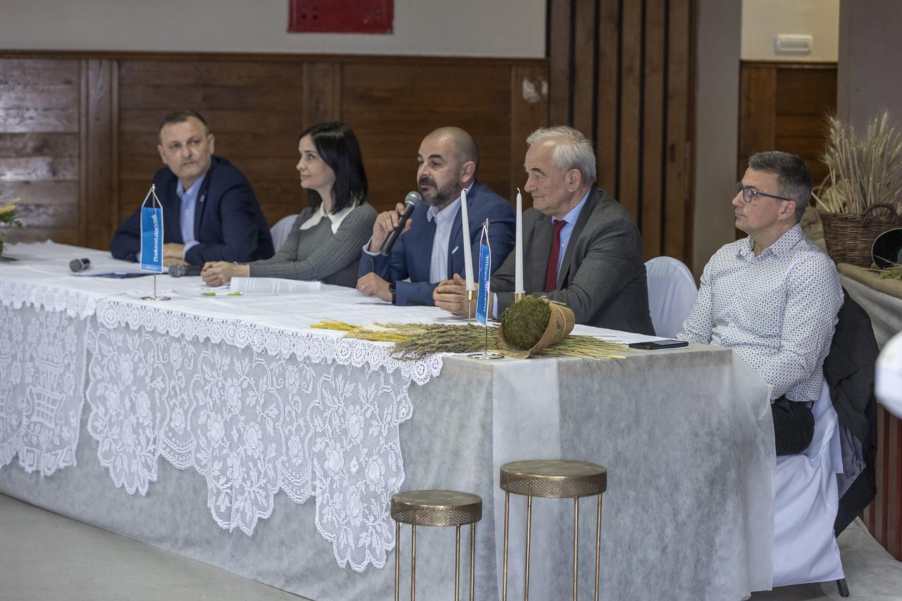 Strizivojna: Konferencija Poslovnog dnevnika i predstavljanje projekta Strizivojna – "Prvo Digitalno selo u Hrvatskoj"