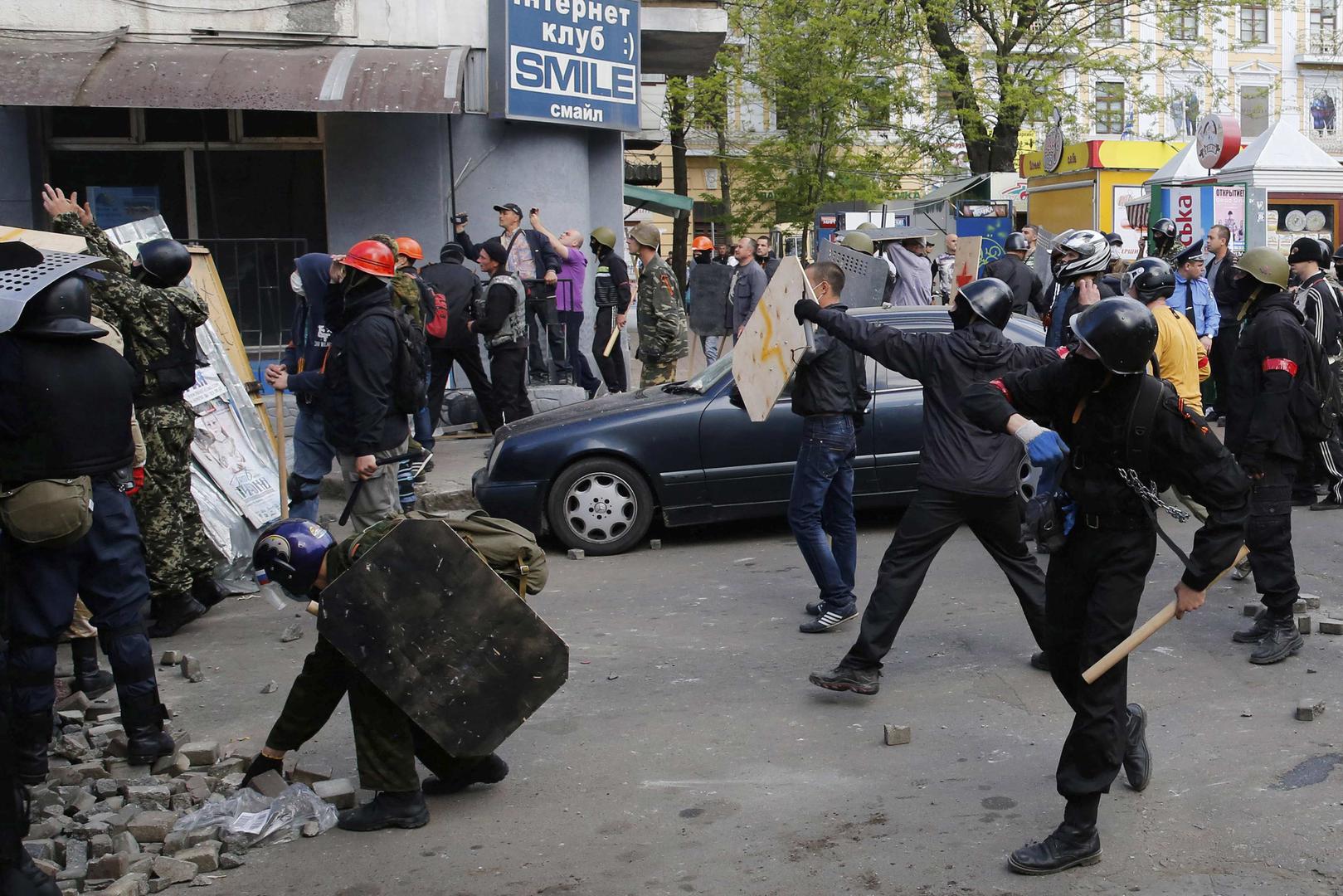 Одесса 2014 год дом профсоюзов. Дом профсоюзов в Одессе 2 мая 2014. Одесса 02.05.2014 дом профсоюзов.