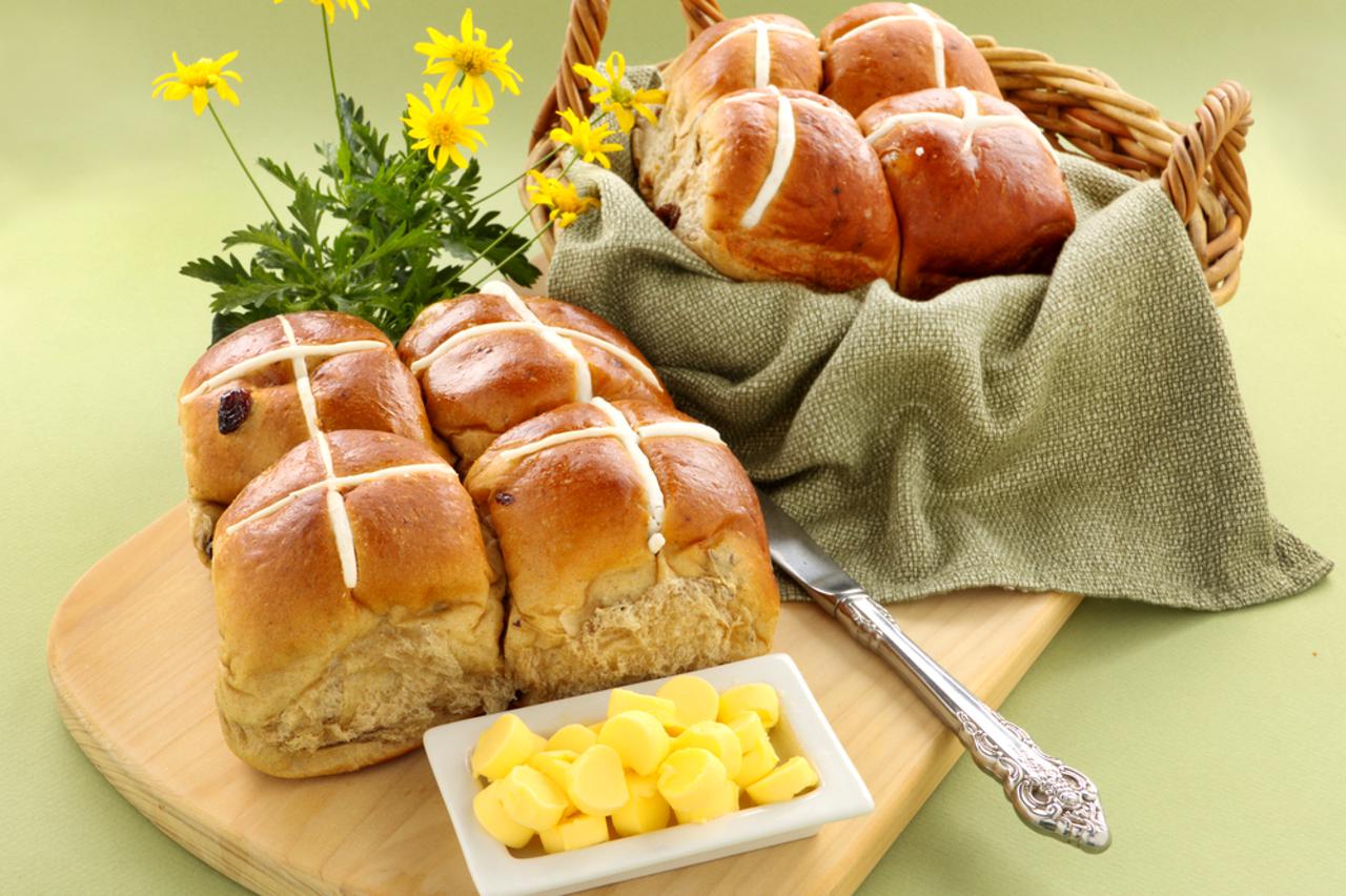 Hot cruss bun