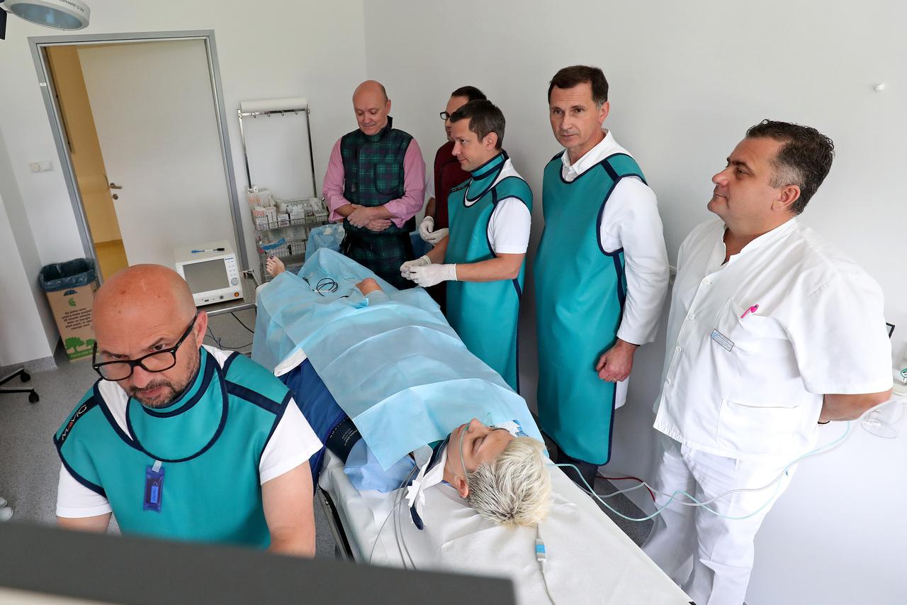 Prvi zahvat radiofrekventne ablacije u suradnji s američkim stručnjakom za liječenje boli