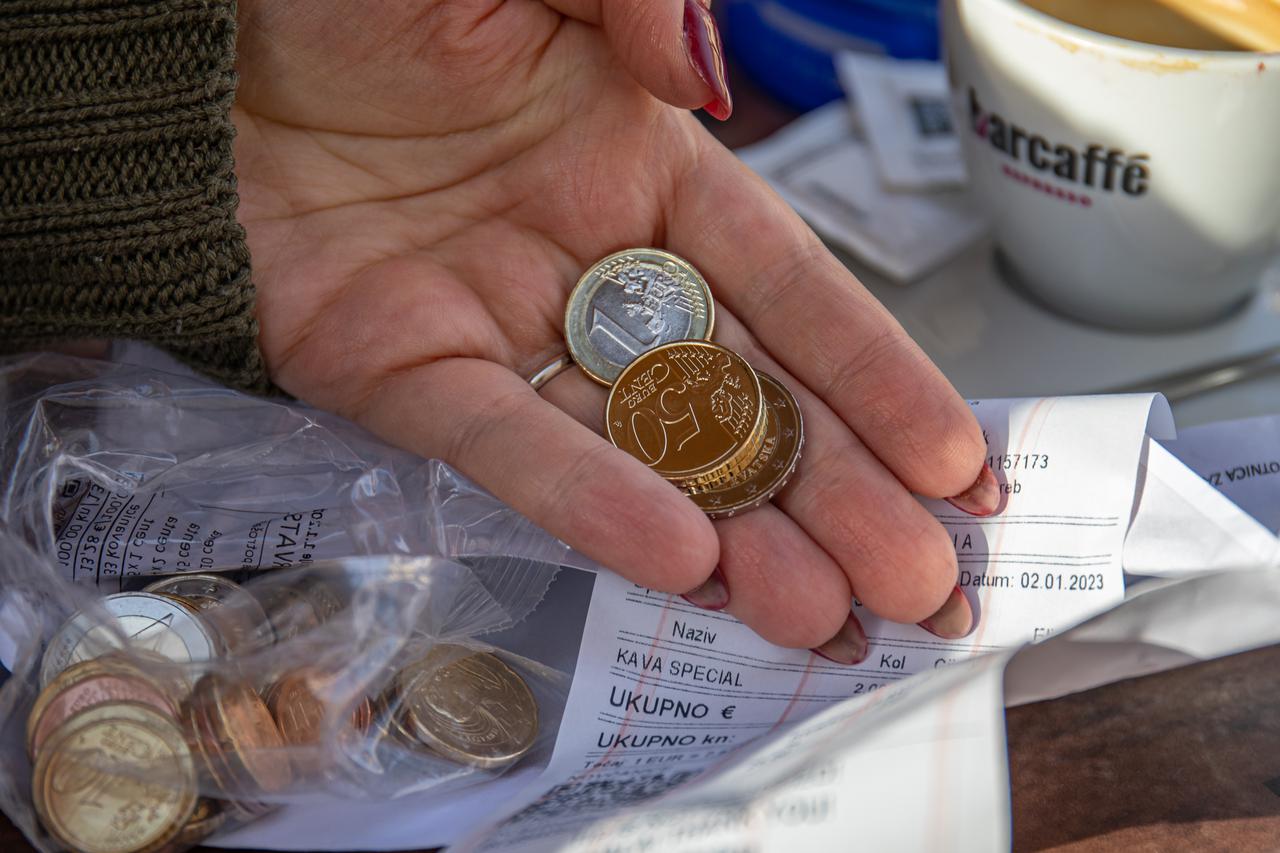 Prvi radni dan u Dubrovniku nakon ulaska u eurozonu
