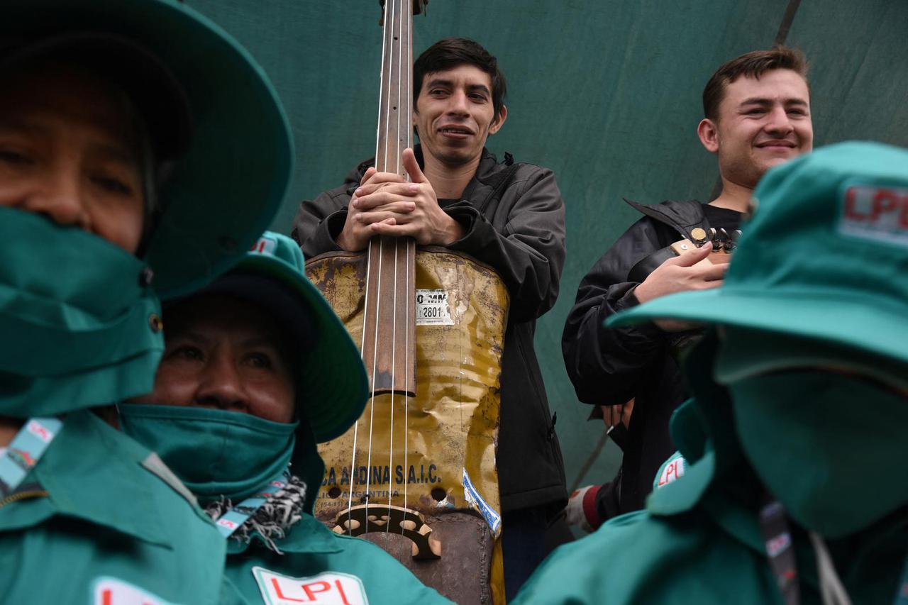 Innovative orchestra transforms trash into music, in Alpacoma Landfill