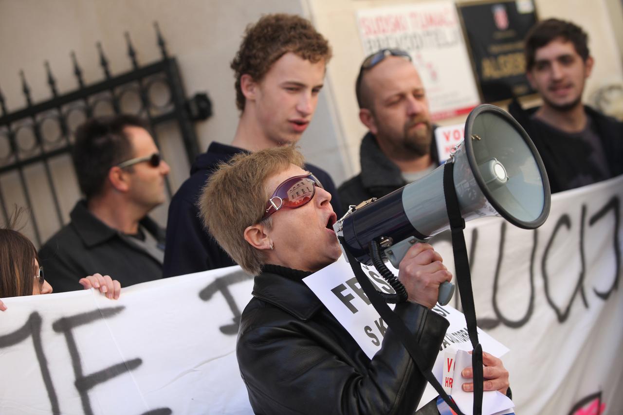 antivladini prosvjedi