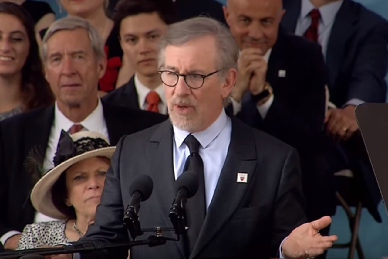 Redatelj Steven Spielberg drži govor na Sveučilištu Harvard