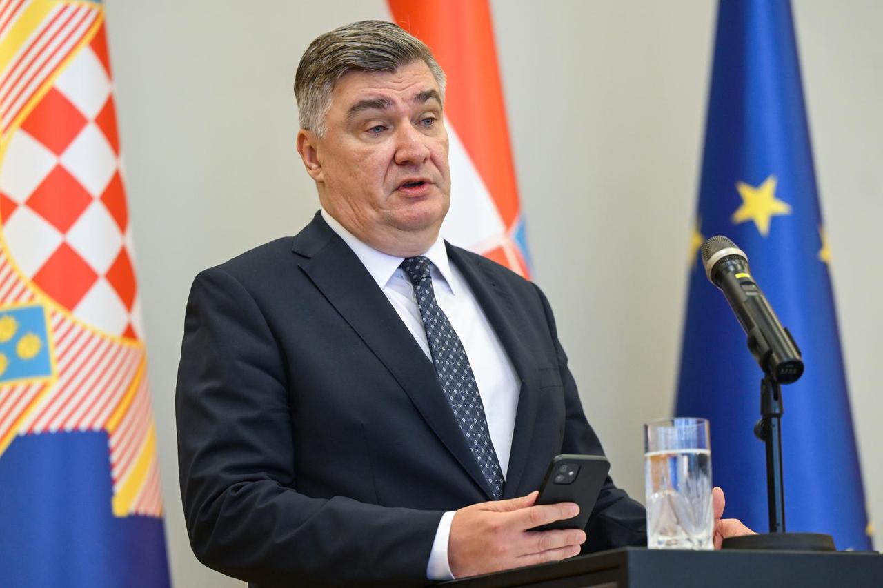Zagreb: Izjava za medije predsjednika Zorana Milanovića