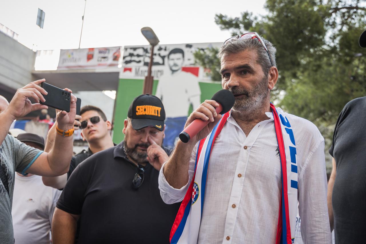 Split: Otkrivanje murala Blaža Sliškovića Bake na Splitskom Mertojaku