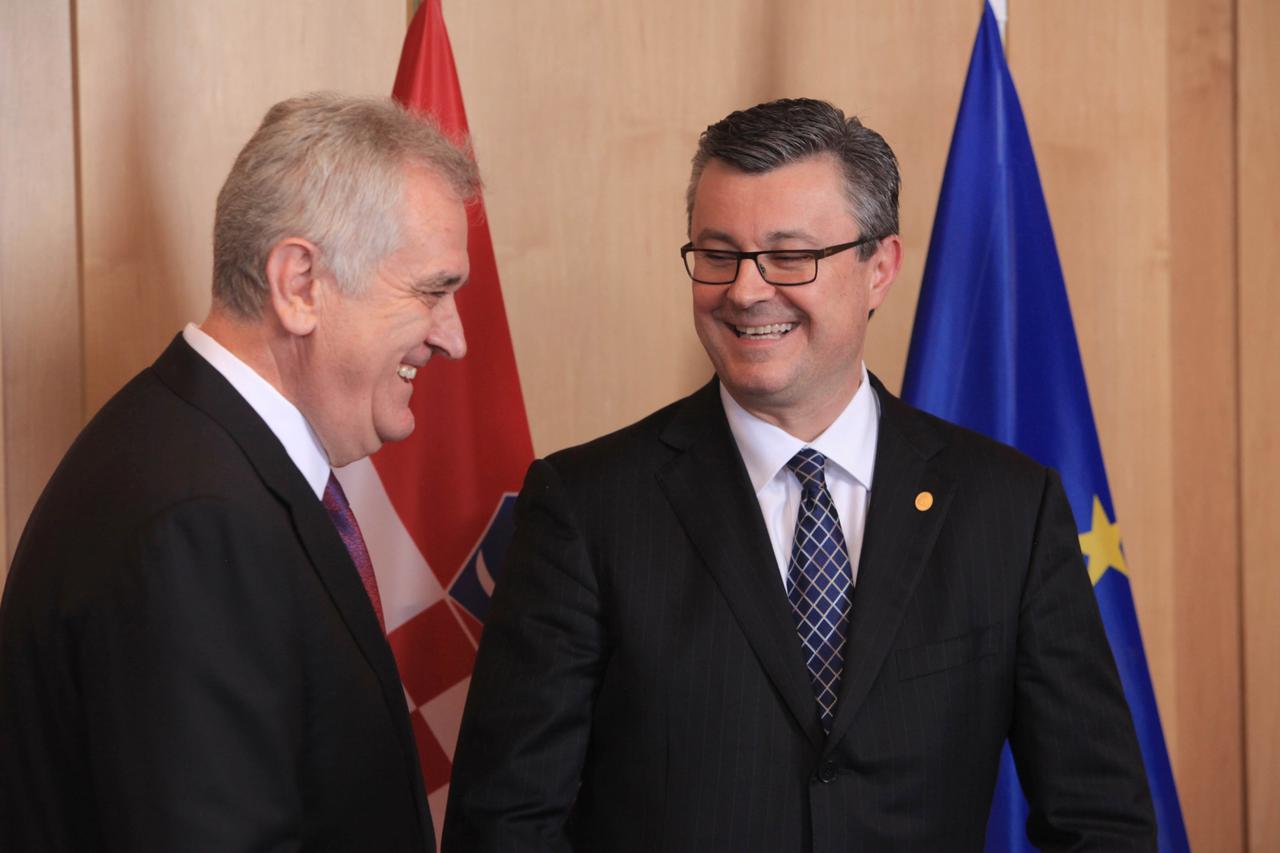 17.02.2016., Bruxelles, Belgija - Hrvatski premijer Tihomir Oreskovic i predsjdnik Republike Srbije Tomislav Nikolic na sastanku posvecenom zapadnobalkanskoj izbjeglickoj krizi na kojem se razgovaralo o boljoj suradnji zemalja kroz koje prolazi veliki bro