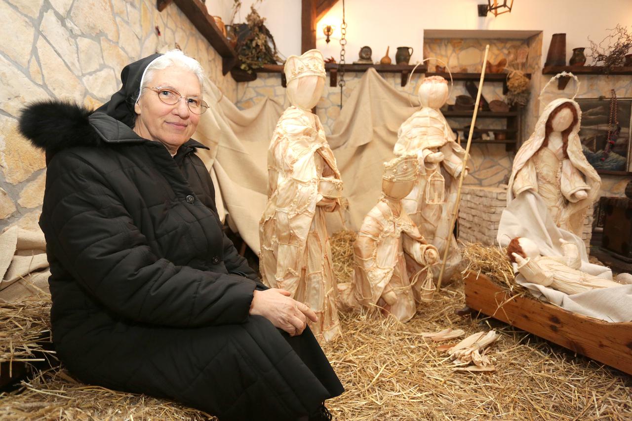 07.12.2015., Zagreb - U Hrvatskoj kuci Materina prica otvorena je izlozba jaslica koje je napravila casna sestra Samuela Premuzic. Photo: Grgur Zucko/PIXSELL