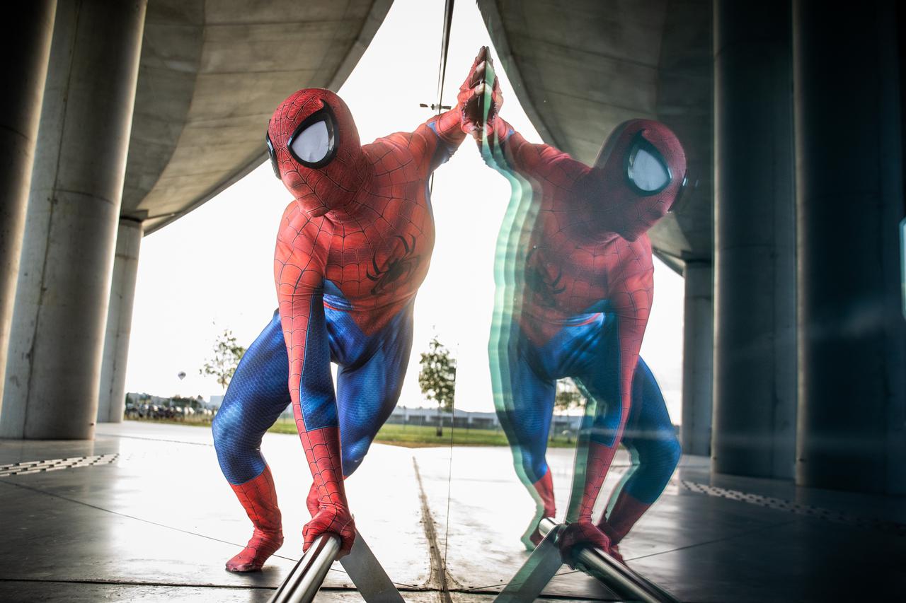 Upoznajte velikogoričkog Spider-Mana! Vatrogasac u kostimu superheroja razveseljava djecu