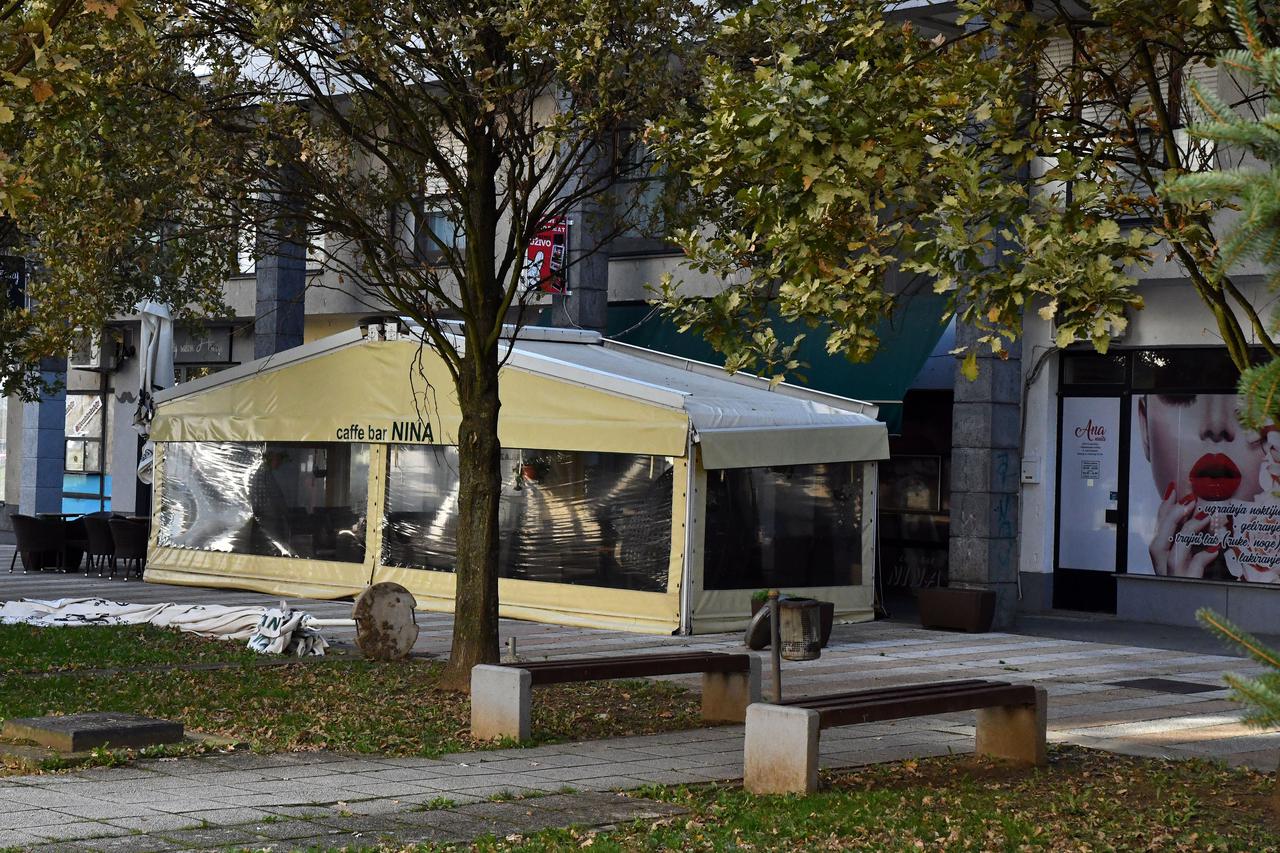 Slavonski Brod - Pucnjava ispred kafića