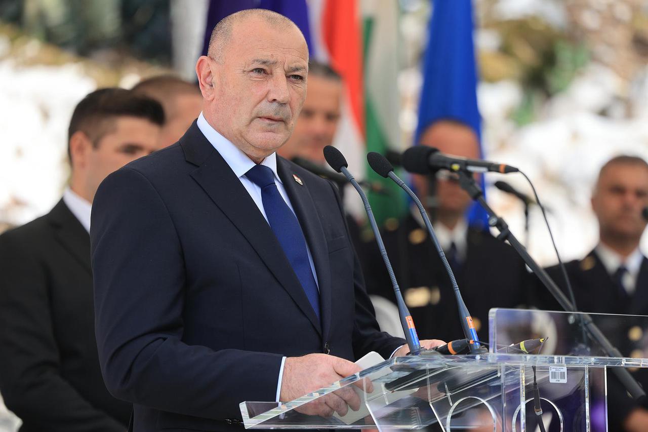 Posljednji ispraćaj i ukop 814  žrtava Drugog svjetskog rata i poslijeratnog razdoblja ekshumiranih iz masovne grobnice jama Jazovka