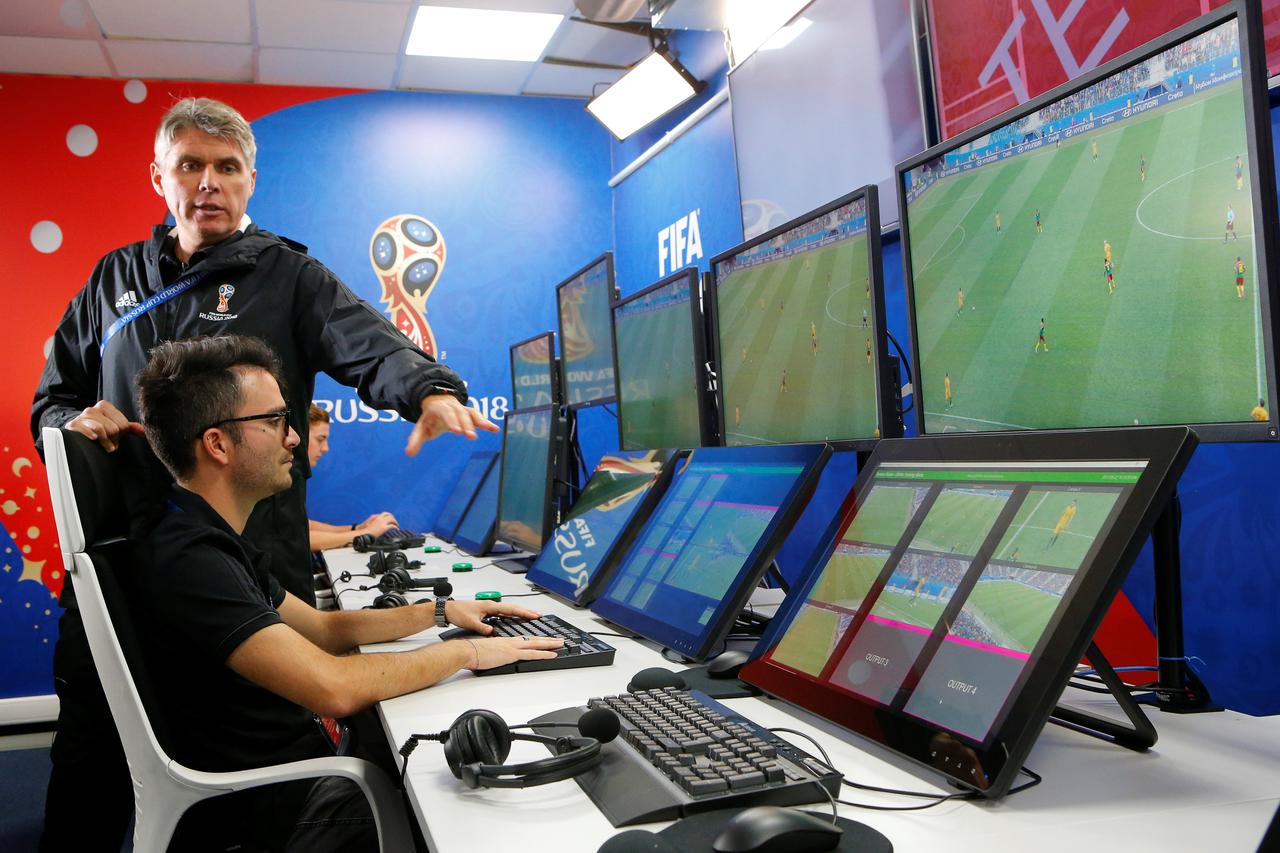 VAR