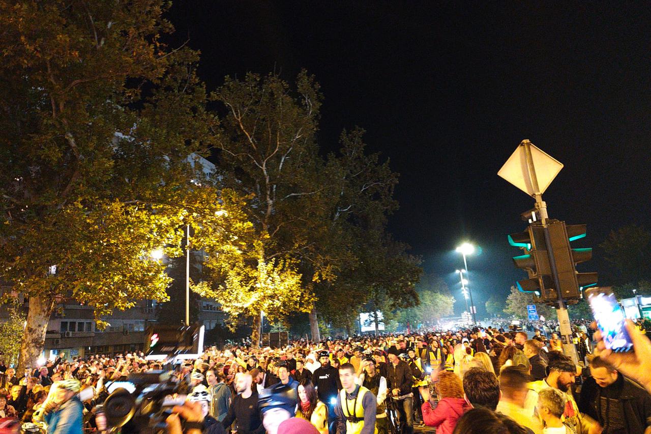 Pokupljanje građana u Srbiji pred veliki prosvjed u Novom Sadu