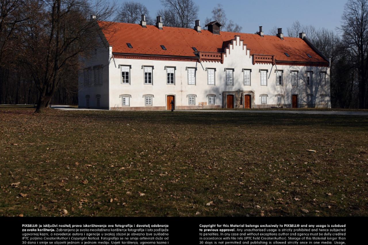 '08.03.2012., Zagreb - Novi dvori  su jedinstveni spomenik kulturno-povijesne bastine, koji su udaljeni samo 1,5 kilometara od sredista Zapresica, uz cestu koja vodi prema Hrvatskom zagorju. Jedinstve