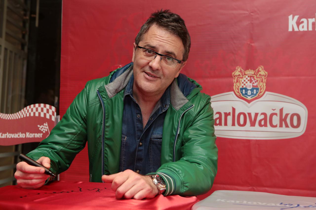 Poznati potpisivali zastavu