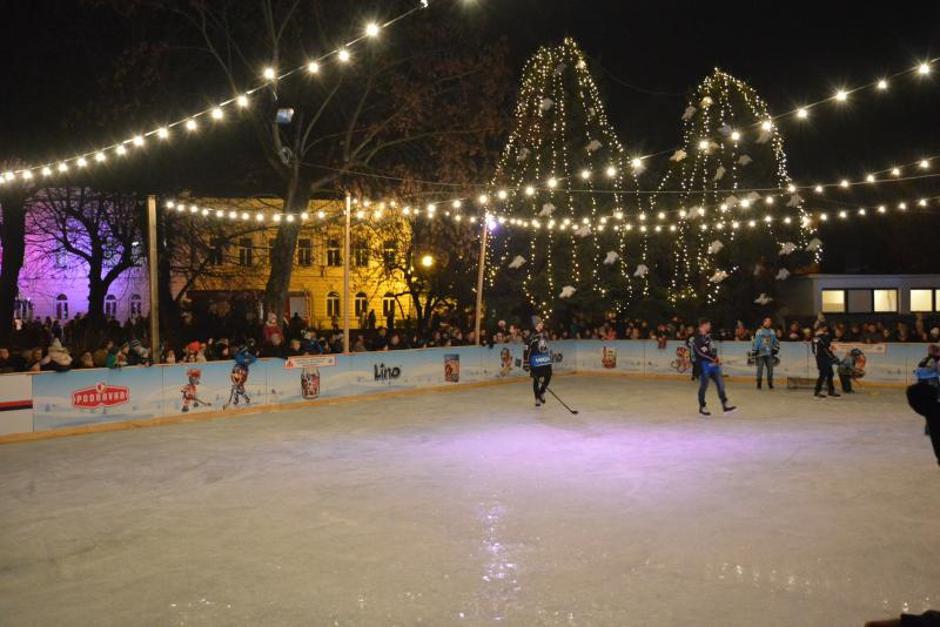 Koprivnica: Svečano otvorenje Božićne bajke posjetile tisuće građana