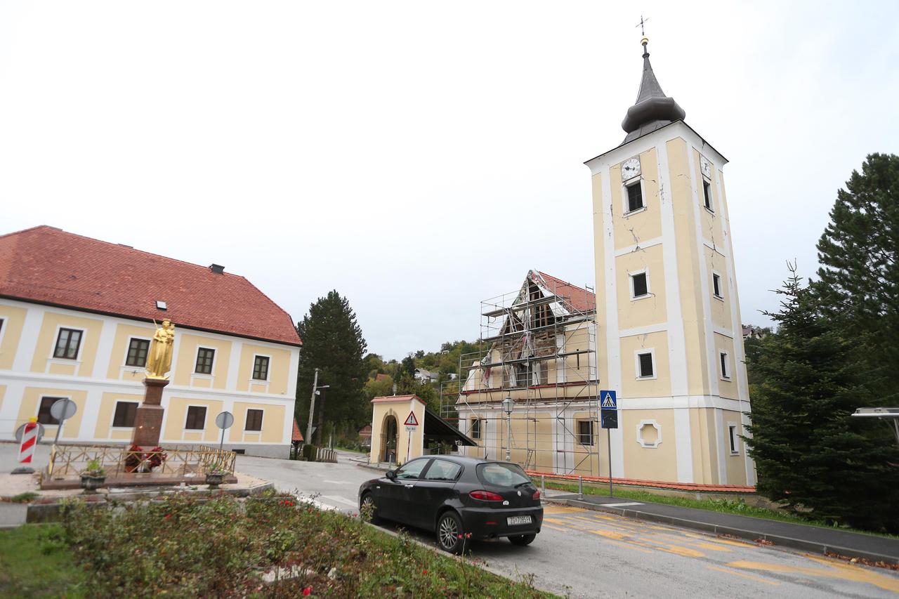 Zagreb: Župna crkva Pohoda Blažene Djevice Marije u Čučerju teško je oštećena u potresu