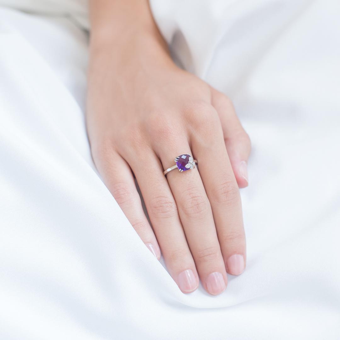 Zlatni prsten s briljantima i ametistom,redovna cijena 5650 KN s popustom 4237,5 kn Zaks