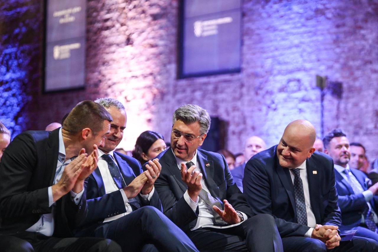 Zagreb:  Konferencija "Sigurna energija – snažna industrija – konkurentno gospodarstvo: Gospodarski plan za Hrvatsku"
