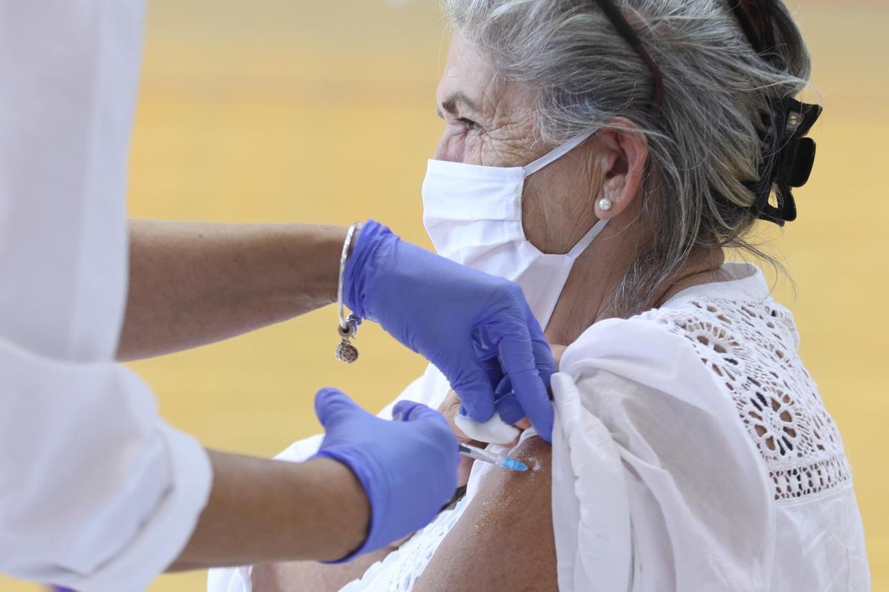 Zadovoljavajući odaziv stanovništva na cijepljenje protiv koronvirusa u Šibeniku