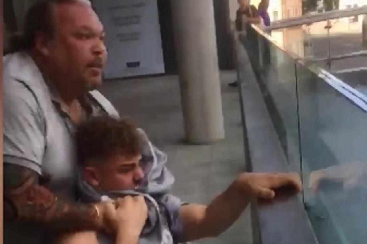 Zaštitar dobio otkaz nakon nasilnog postupanja s mladićem