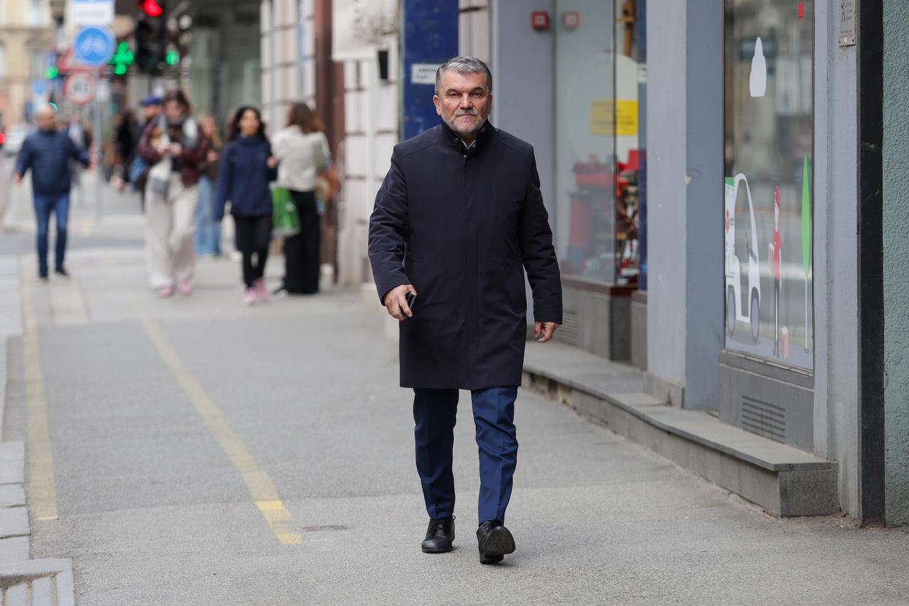 Zagreb: Dolazak na zajedničku sjednicu Predsjedništva i Nacionalnog odbora HDZ-a