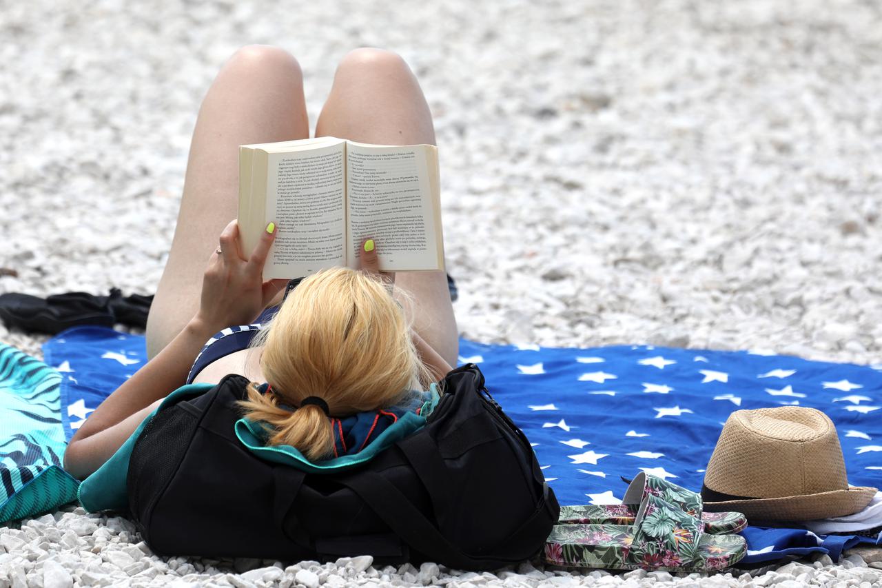 Plaže u Primoštenu prepune su turista