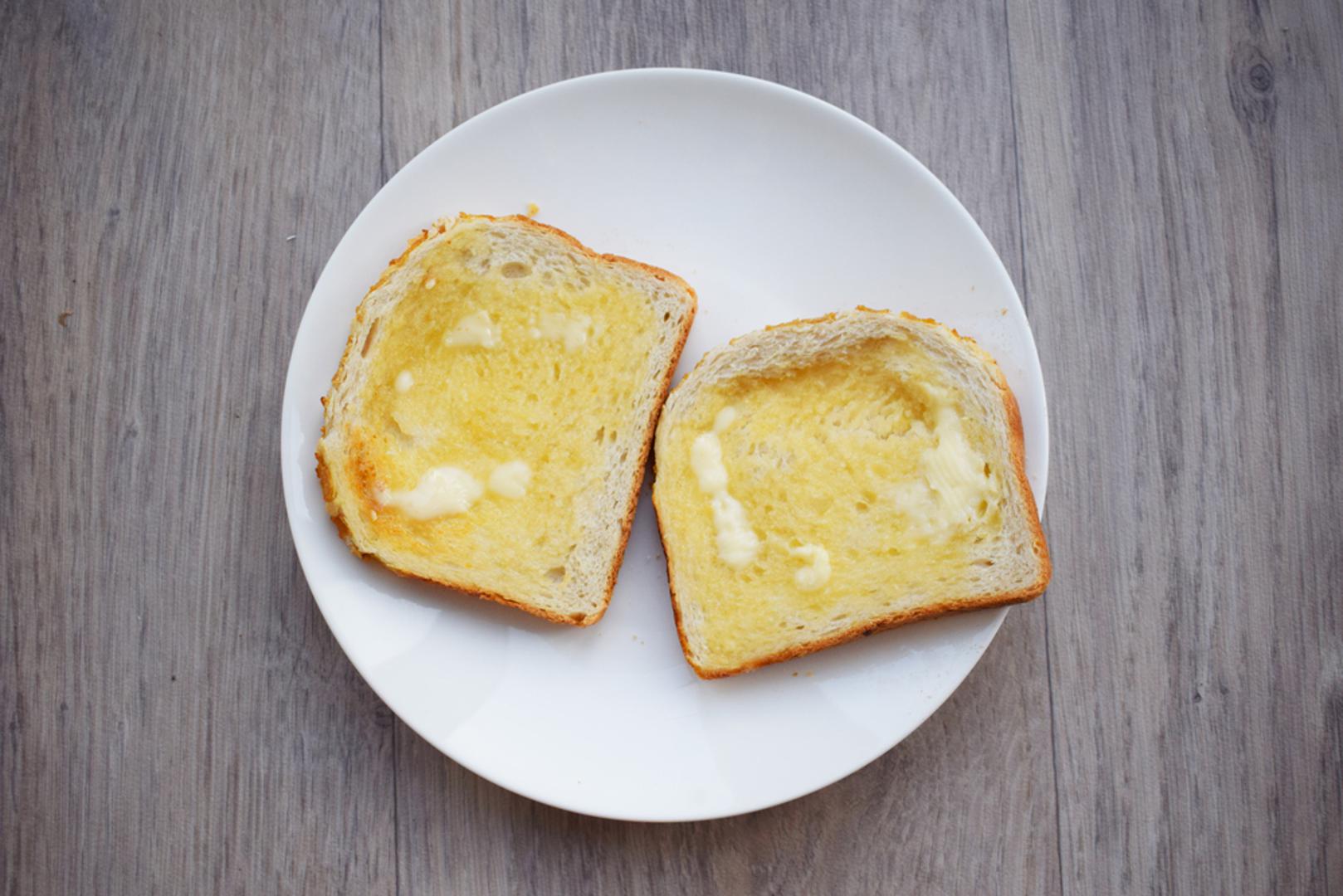 Ako vam je mučno tost i mlijeko pomoći će vam da se prije riješite tog neugodnog osjećaja. 