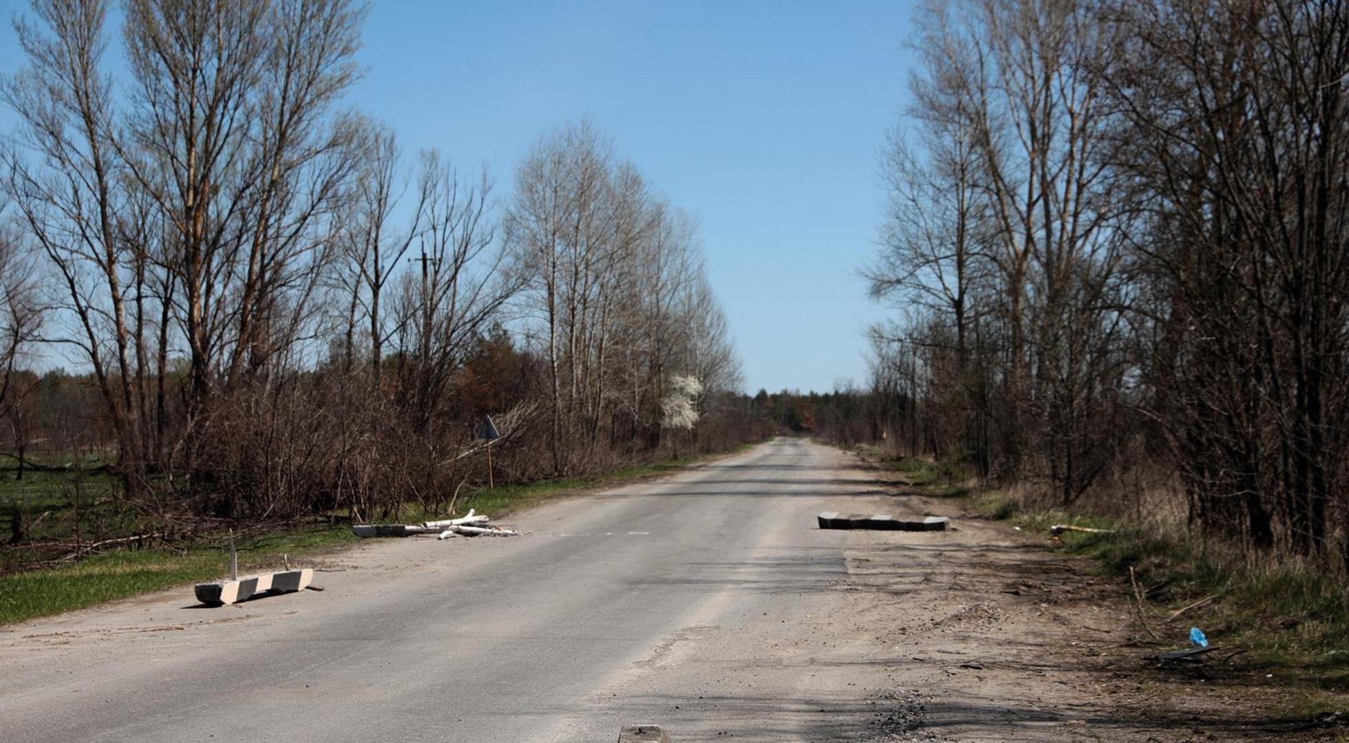 Procjene ukupnog broja žrtava Černobila uvelike variraju. Izvješće Černobilskog foruma UN-a iz 2005. predvidjelo je do 4.000 smrtnih slučajeva od raka među najizloženijim skupinama. Druge studije, poput one Greenpeacea, sugeriraju znatno veće brojke, govoreći o desecima ili čak stotinama tisuća preuranjenih smrti.