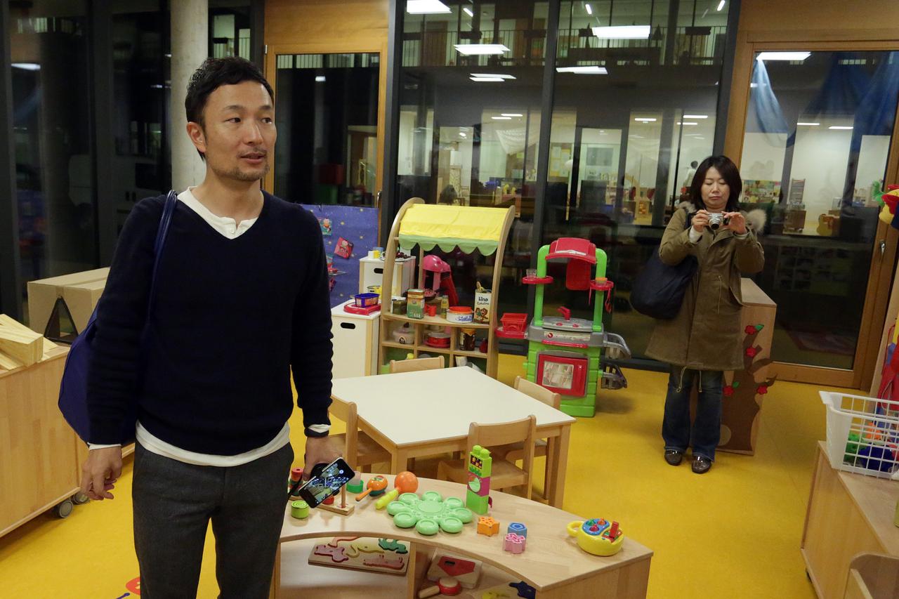 20.11.2015., Zagreb - Japanski arhitekt Taku Hibinu, posjetio je sa suradnicima djecji vrtic Kajzerica. Photo: Borna Filic/PIXSELL